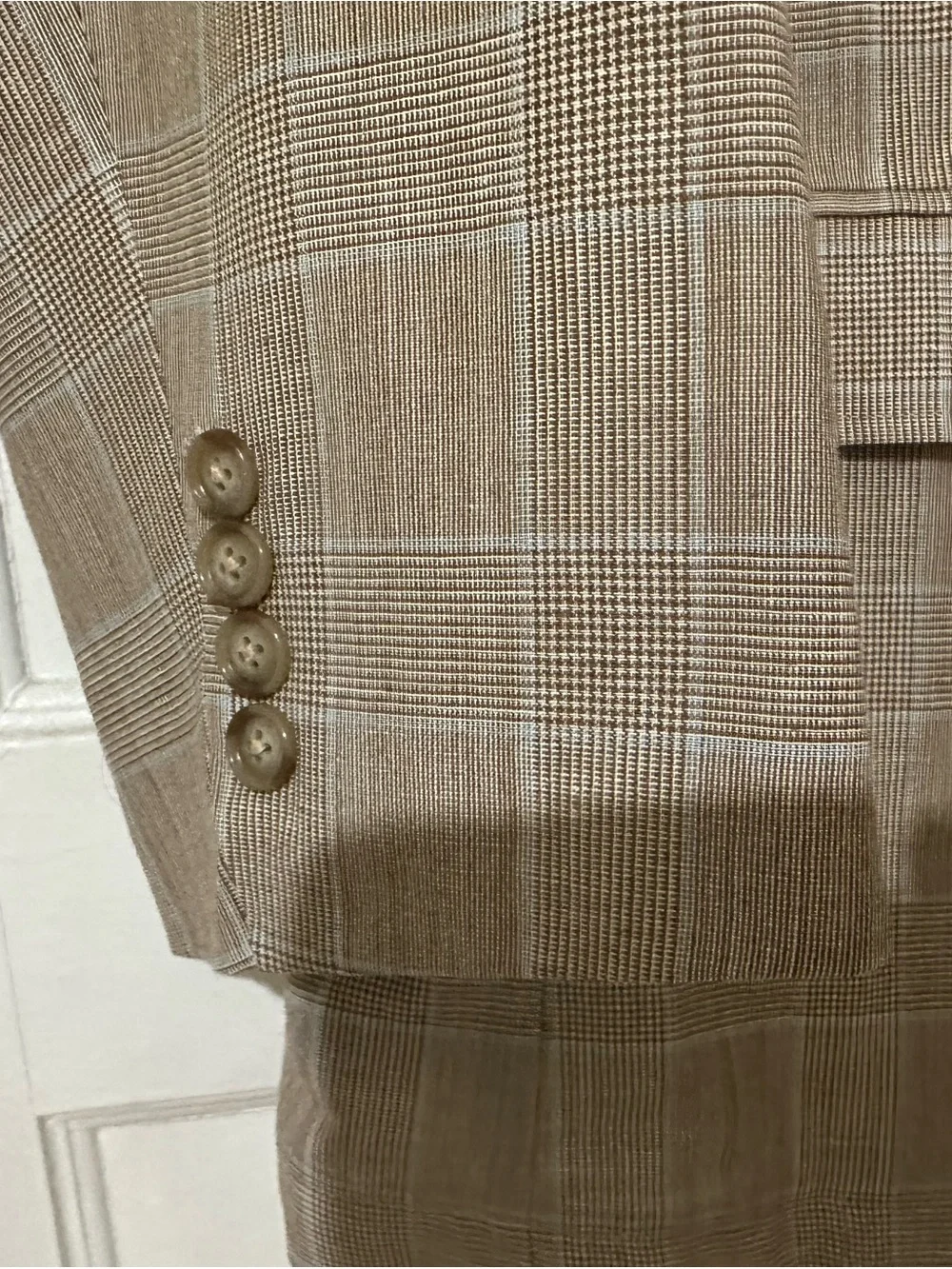Daniel Hechter Beige Plaid Blazer with Subtle Windowpane